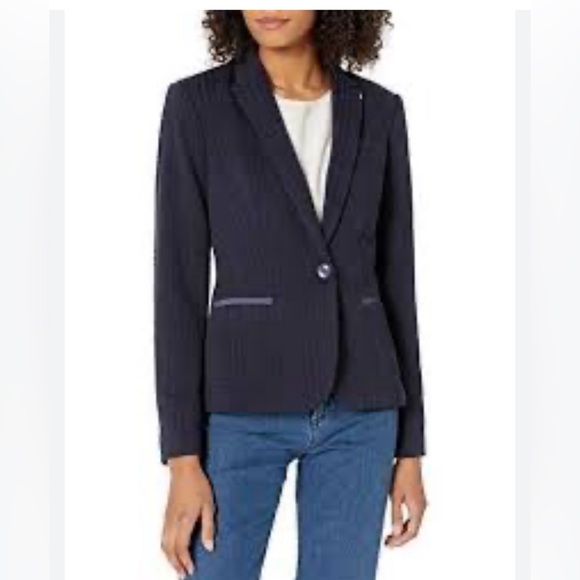 Tommy Hilfiger Navy Blazer/ Jacket Size 8 - Lined-Shoulder Pads - Subtle Pattern - Picture 2 of 12